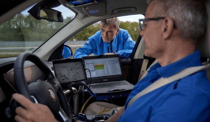 寶馬氫燃料電池樣車道路試驗.jpg 寶馬氫燃料電池樣車道路試驗.jpg