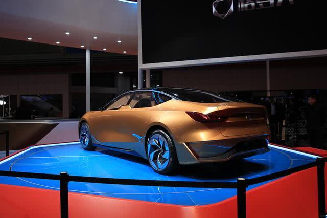 國產(chǎn)“氫能源”汽車，加氫燃料時(shí)間短、續(xù)航里程長