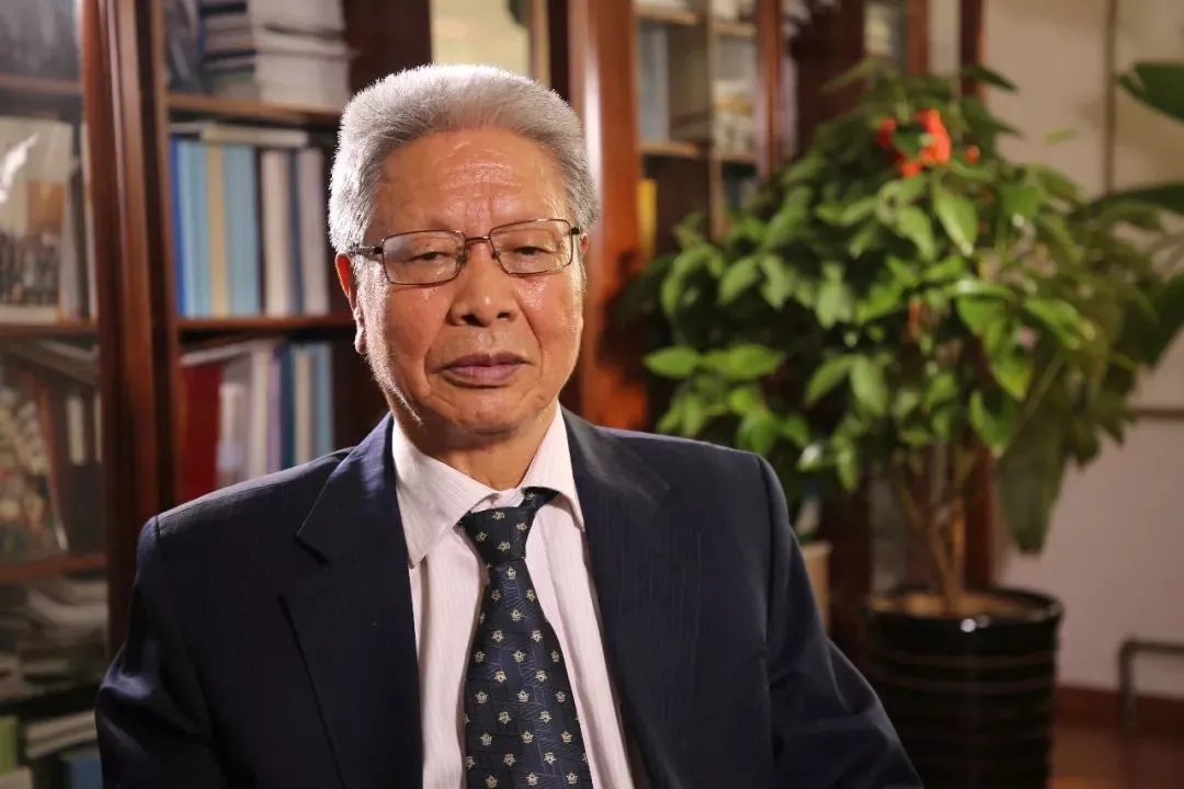 衣寶廉:大幅降低燃料電池、加氫站、氫氣成本是商業化應用的前提 衣寶廉:大幅降低燃料電池、加氫站、氫氣成本是商業化應用的前提