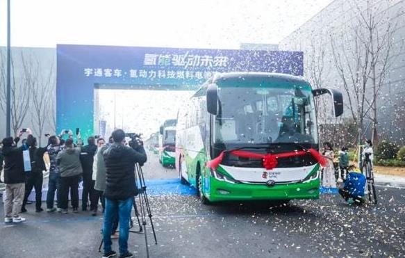 宇通簽約國家電投氫能,100輛大巴交付.jpg 宇通簽約國家電投氫能,100輛大巴交付.jpg