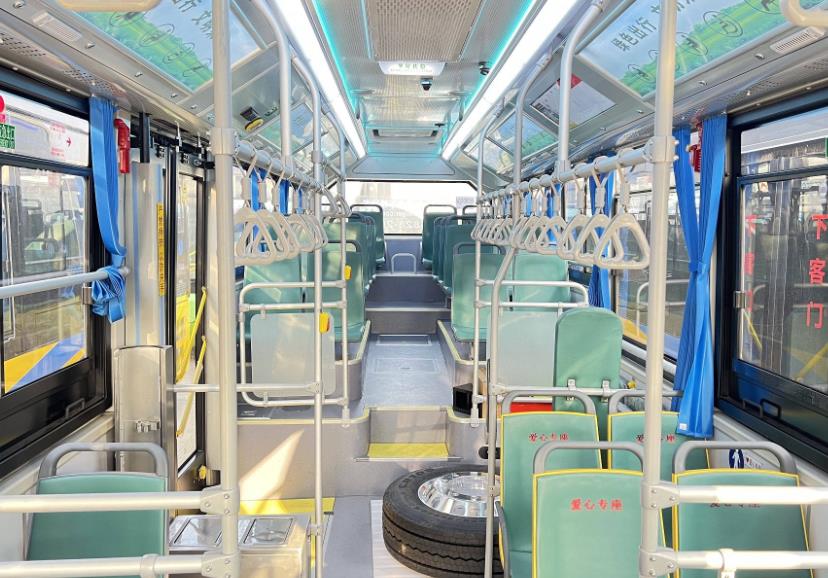 氫新動力!蘇州金龍助嘉興實(shí)現(xiàn)氫能公交0突破.jpg 氫新動力!蘇州金龍助嘉興實(shí)現(xiàn)氫能公交0突破.jpg