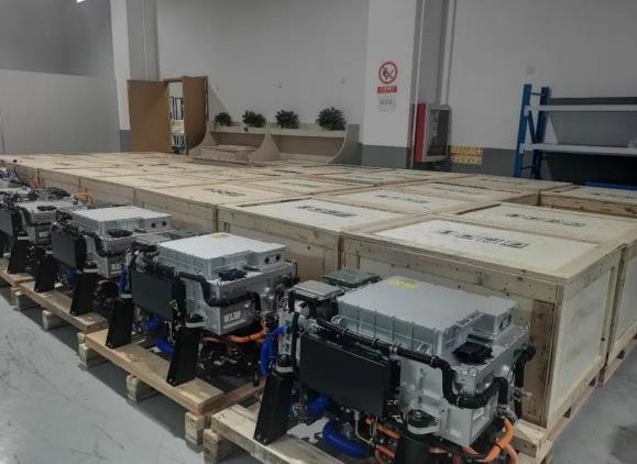 風(fēng)氫揚SINGULAR元極110kW燃料電池系統(tǒng)批量訂單啟動交付.jpg 風(fēng)氫揚SINGULAR元極110kW燃料電池系統(tǒng)批量訂單啟動交付.jpg