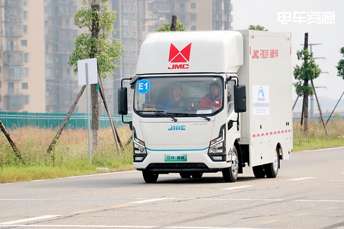 江鈴E路達 全能獎輕卡 金獎.jpg