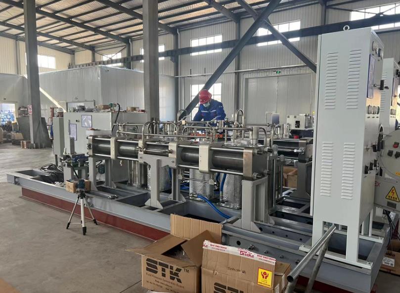 打破技術(shù)壟斷!康普銳斯這臺氫氣壓縮機大幅降低加氫站建設成本.jpg 打破技術(shù)壟斷!康普銳斯這臺氫氣壓縮機大幅降低加氫站建設成本.jpg