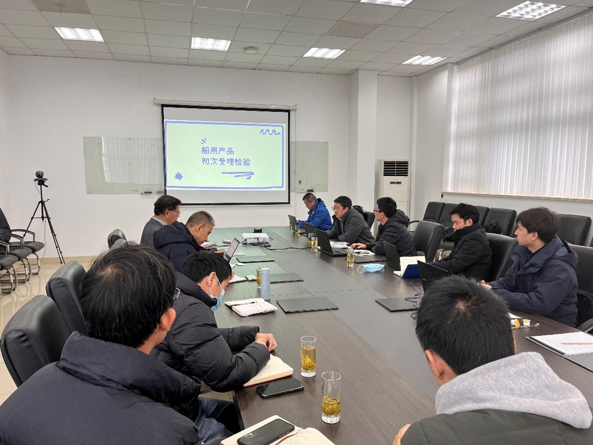 圖一 中國船級社專家在氫璞做合規(guī)和型式認(rèn)可規(guī)則和流程的介紹.jpg 圖一 中國船級社專家在氫璞做合規(guī)和型式認(rèn)可規(guī)則和流程的介紹.jpg