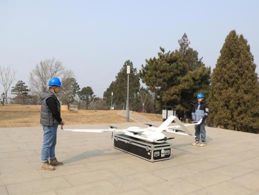 2小時80公里,山西首次采用氫能無人機巡視輸電線路.jpg