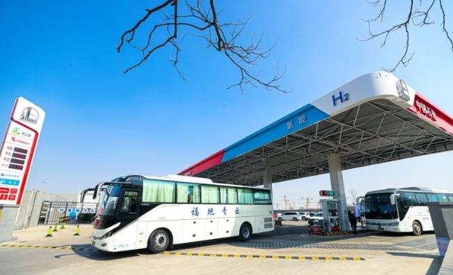 北京南部首座油氫一體站建成投用.jpg