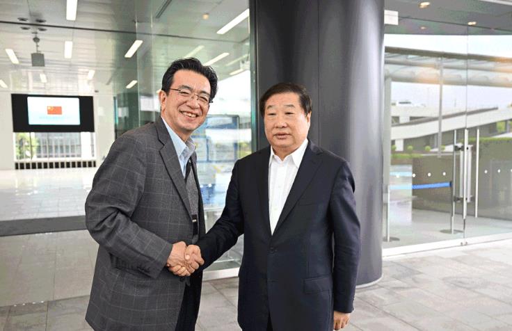 譚旭光帶領濰柴技術專家團隊參觀了豐田氫燃料電池生產線.jpg 譚旭光帶領濰柴技術專家團隊參觀了豐田氫燃料電池生產線.jpg