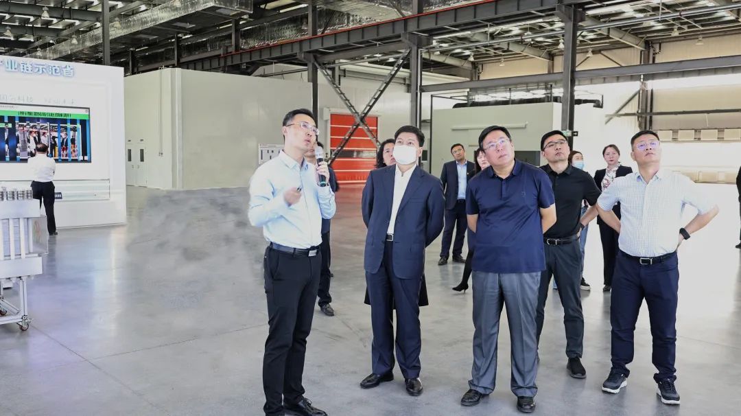 吉林省政協(xié)副主席李維斗調(diào)研國氫科技長春綠動(dòng).jpg 吉林省政協(xié)副主席李維斗調(diào)研國氫科技長春綠動(dòng).jpg