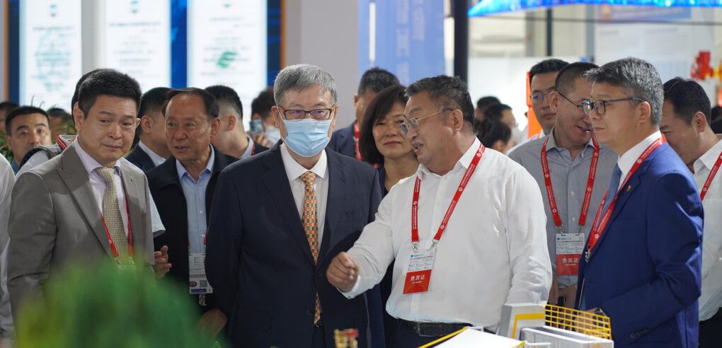 寶石機械攜多項創(chuàng)新技術產品 “京”彩亮相第二十三屆CIPPE展會2.jpg