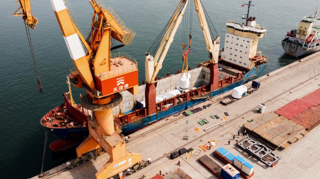 明陽集團(tuán)發(fā)布進(jìn)軍世界500強(qiáng)宣言.jpg 明陽集團(tuán)發(fā)布進(jìn)軍世界500強(qiáng)宣言.jpg