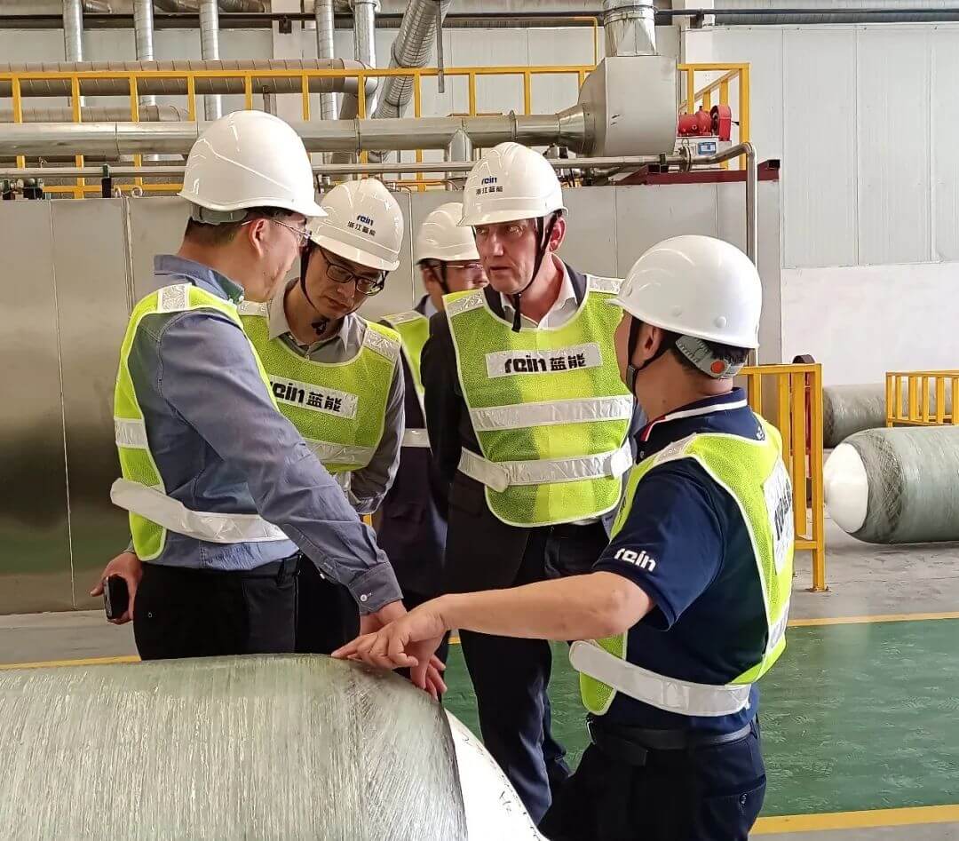液化空氣大中華區(qū)高層到浙江藍(lán)能考察交流-1.jpg