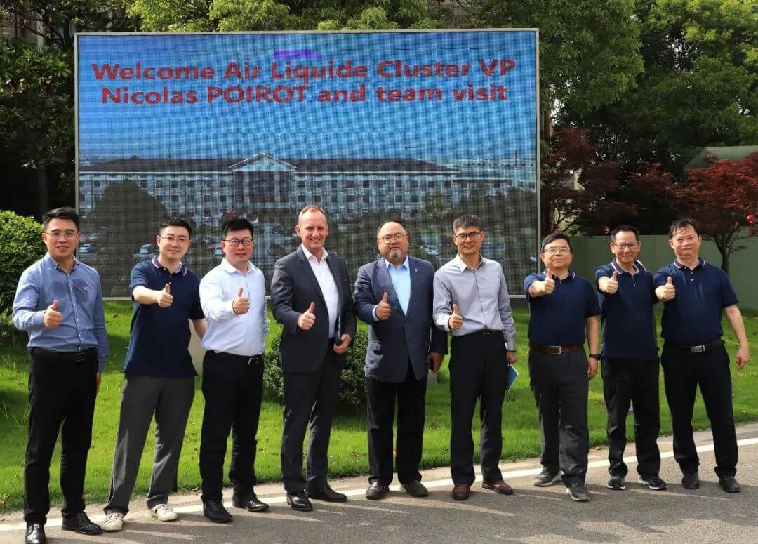 液化空氣大中華區(qū)高層到浙江藍(lán)能考察交流.jpg