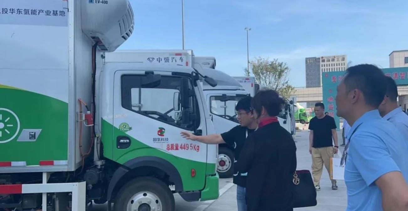 國家電投氫動力科技攜手合作伙伴助力寧波“綠色配送”-1.jpg