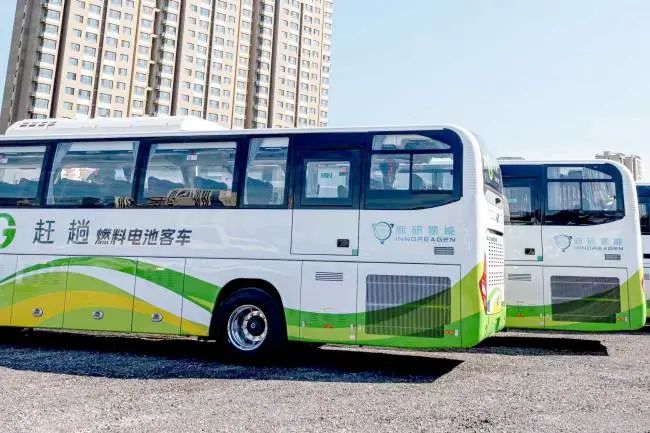 發車!新研氫能助推北京經開區首批20臺氫能客車商業化運營-3.jpg