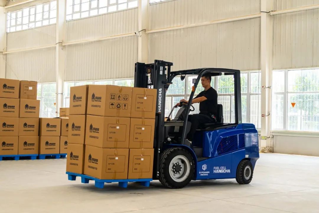 搶先看!風氫揚燃料電池叉車整體解決方案即將發布2.jpg