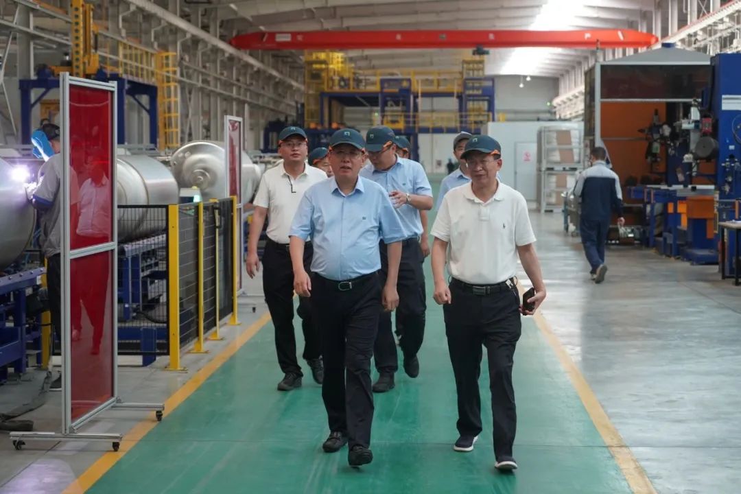 濰柴動(dòng)力領(lǐng)導(dǎo)蒞臨奧揚(yáng)科技參觀交流1.jpg