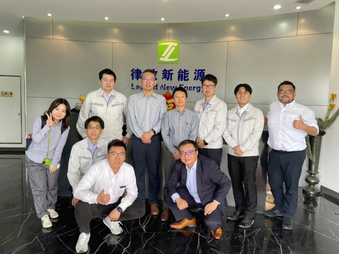 豐田領(lǐng)導帶隊調(diào)研律致新能源1.jpg