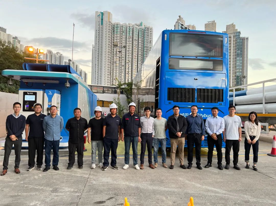 中國汽研助力香港特區政府完成首臺氫能源巴士以及首批加氫站安全驗收.jpg